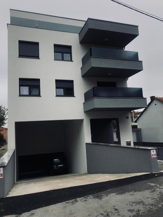 Jacuzzi Apartment Code 96 Zagreb Exterior foto