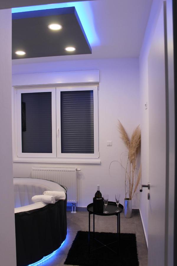 Jacuzzi Apartment Code 96 Zagreb Exterior foto